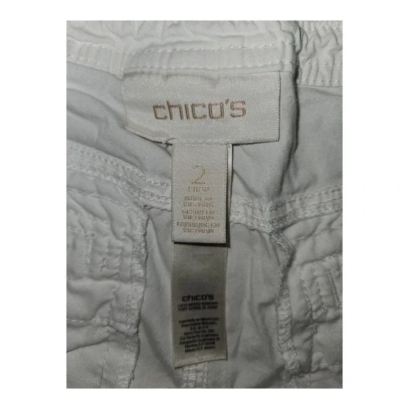 Chico's Capri Pants 2 Crop Women's White Cargo Pockets Casual Preppy - Picture 2 of 10
